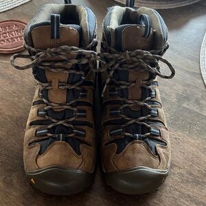 Keen Brown and Black Lace Up Boots